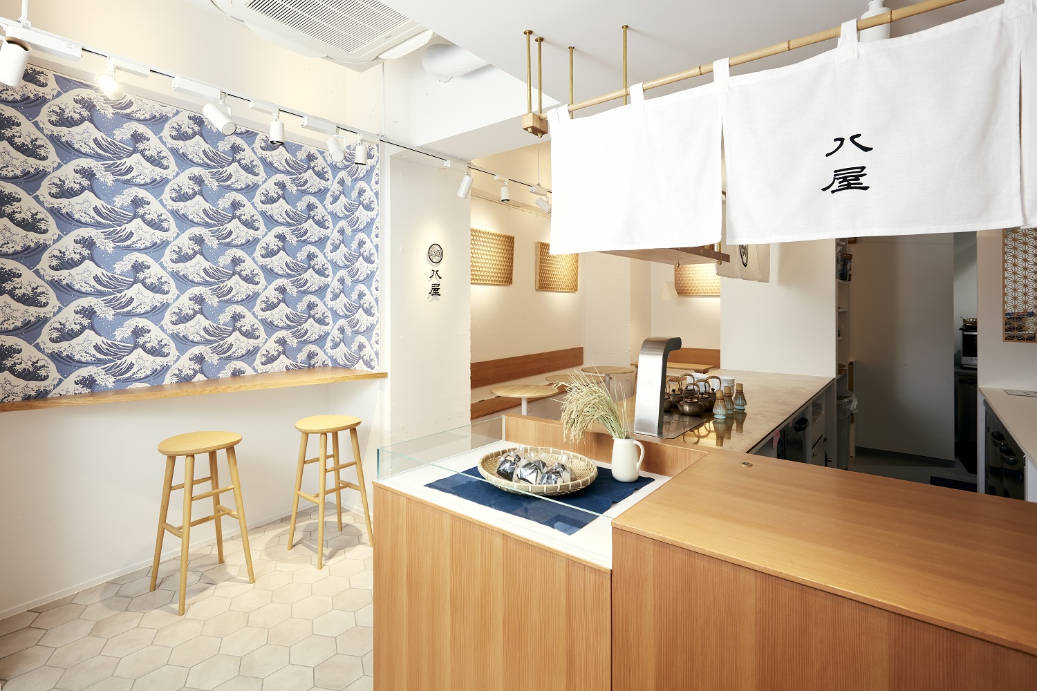 日本茶カフェ「八屋」6/28(月）千駄ヶ谷にてリニューアル！ イートインスペースを設け軽食・甘味メニューを充実。 こだわりの内装設備で居心地の良い空間をご提供のサブ画像7