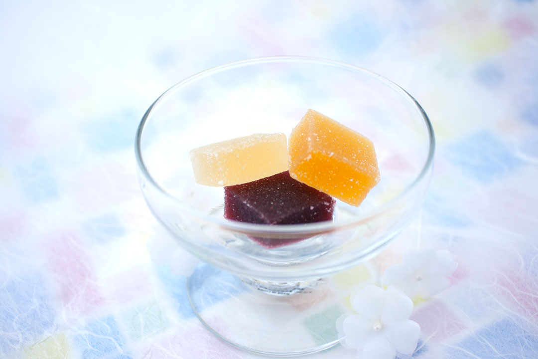 笹の葉香るチーズケーキ「さがの路」で爽やかな夏を。果汁100%ジュース使用のゼリー「涼夏」も新登場−京洋菓子司ジュヴァンセルからのサブ画像5_マスカット・グレープ・オレンジの３つの味