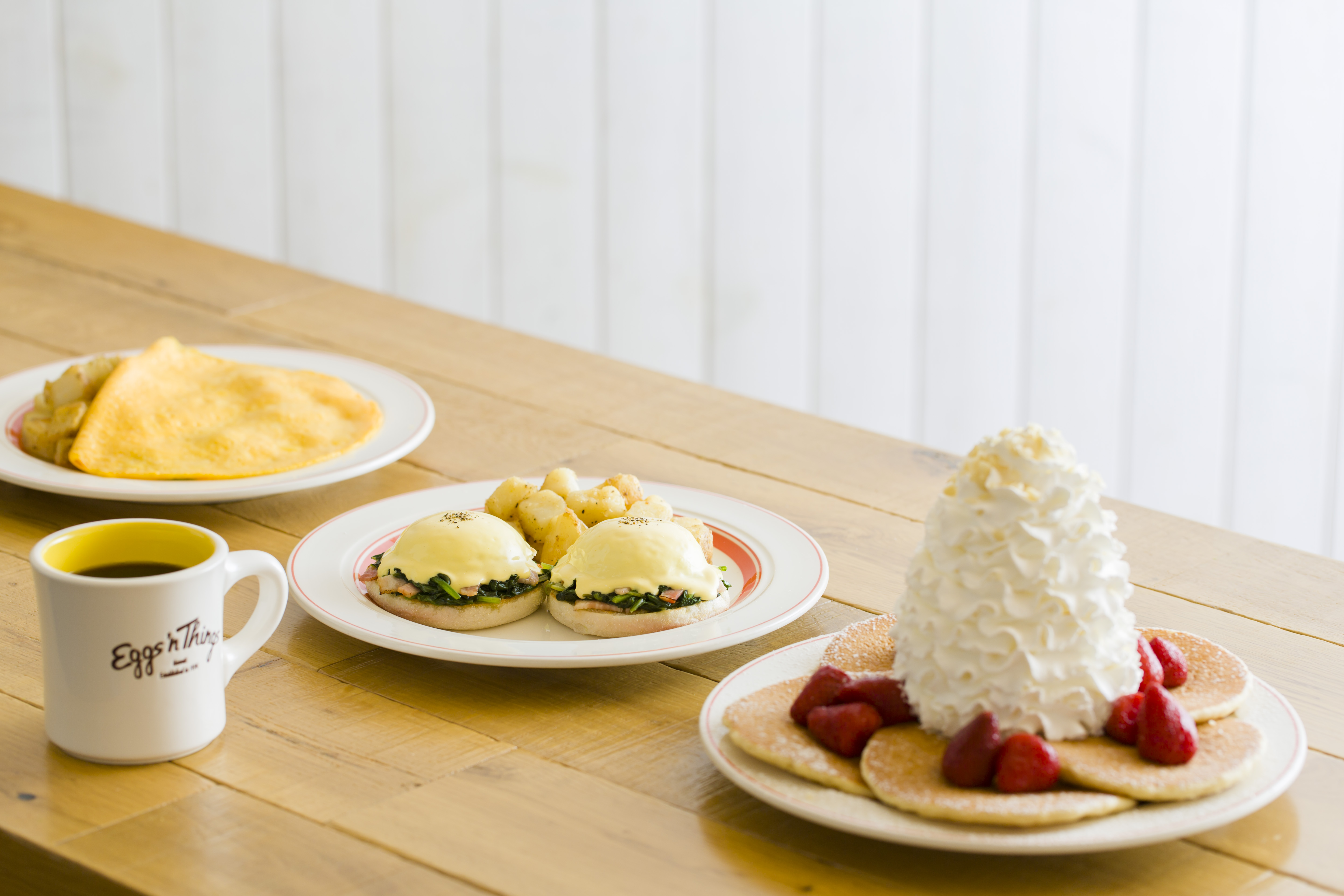 Eggs ’n Thingsで毎年人気のモンブランパンケーキとホットサンドが登場！「コナコーヒーとモンブランのパンケーキ」「カルアポークチーズサンド」9月1日（水）～9月30日（木）まで期間限定販売！のサブ画像8