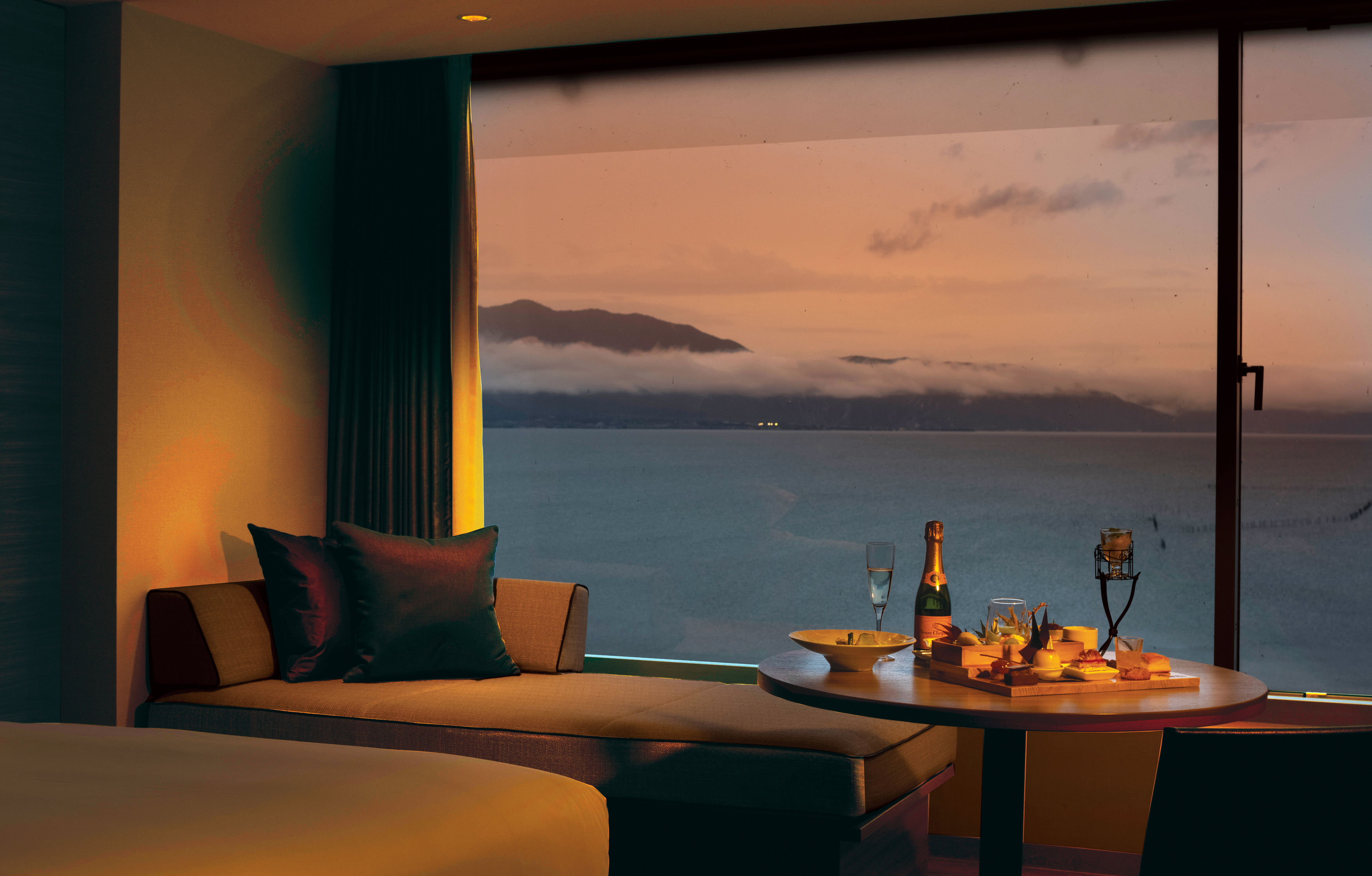琵琶湖マリオットホテル　「-優雅な大人時間を満喫- イブニングハイティー付プラン」を発売のサブ画像1_イメージ