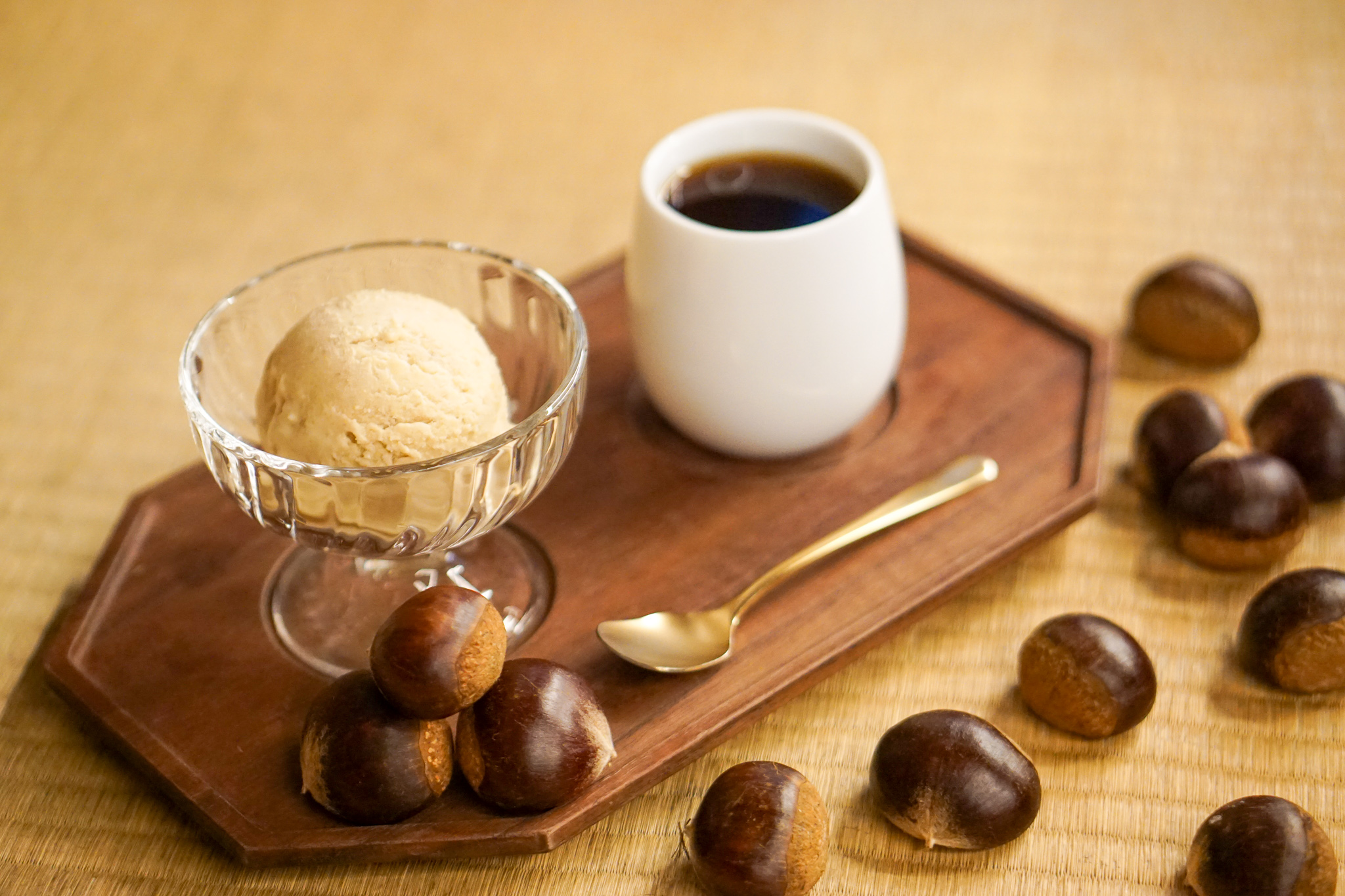秋の香りに浸る期間限定のマリアージュプレート「自家製マロンアイスクリーム×オータムブレンドコーヒー」を発売のサブ画像1
