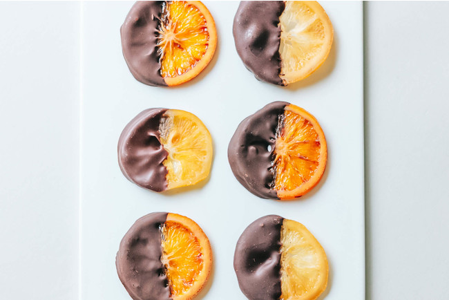 愛媛県産レモンとオレンジを使用。Minimalより果実を丸ごと楽しむ「Minimal Orangette -Morning&Night-」が10月に発売。コンセプトは“朝と夜”に食べたいオランジェットのサブ画像2