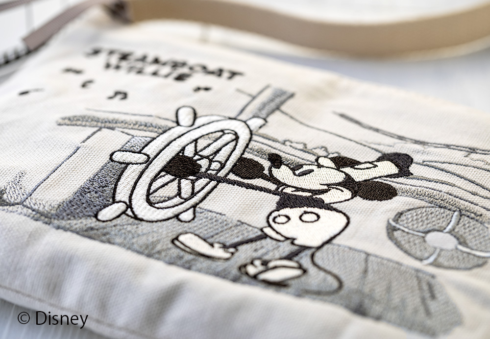 【東京ばな奈】ミッキーマウスのデビュー作『蒸気船ウィリー』がテーマの新作が登場！サコッシュ付きセットは通販限定で販売開始のサブ画像3