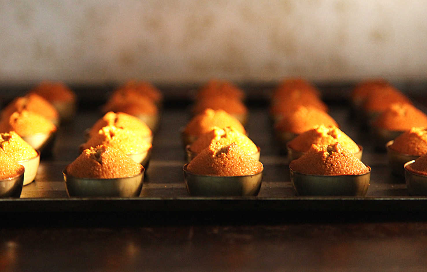 ジェラテリア「ViTO」が焼き菓子の新業態 「La Dolce Vita」を展開！のサブ画像3_フィナンシェは焼きたてを販売