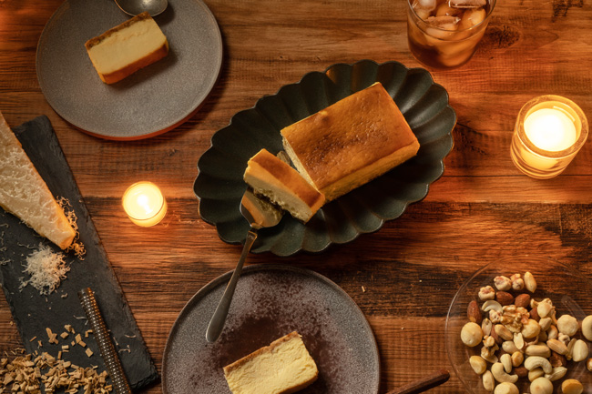 幸せの香りを楽しむチーズケーキ「CINQ CHEESE CAKE」公式オンラインショップが11月にオープンのサブ画像2_THE SMOKED