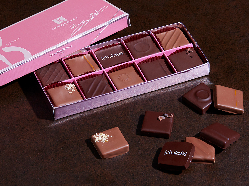 【セバスチャン・ブイエ】バレンタインにぴったりの華やかなチョコレート。人気のコスメ型チョコレートや、フランス・リヨン本店で愛されるショコラが店頭に並びます。のサブ画像3