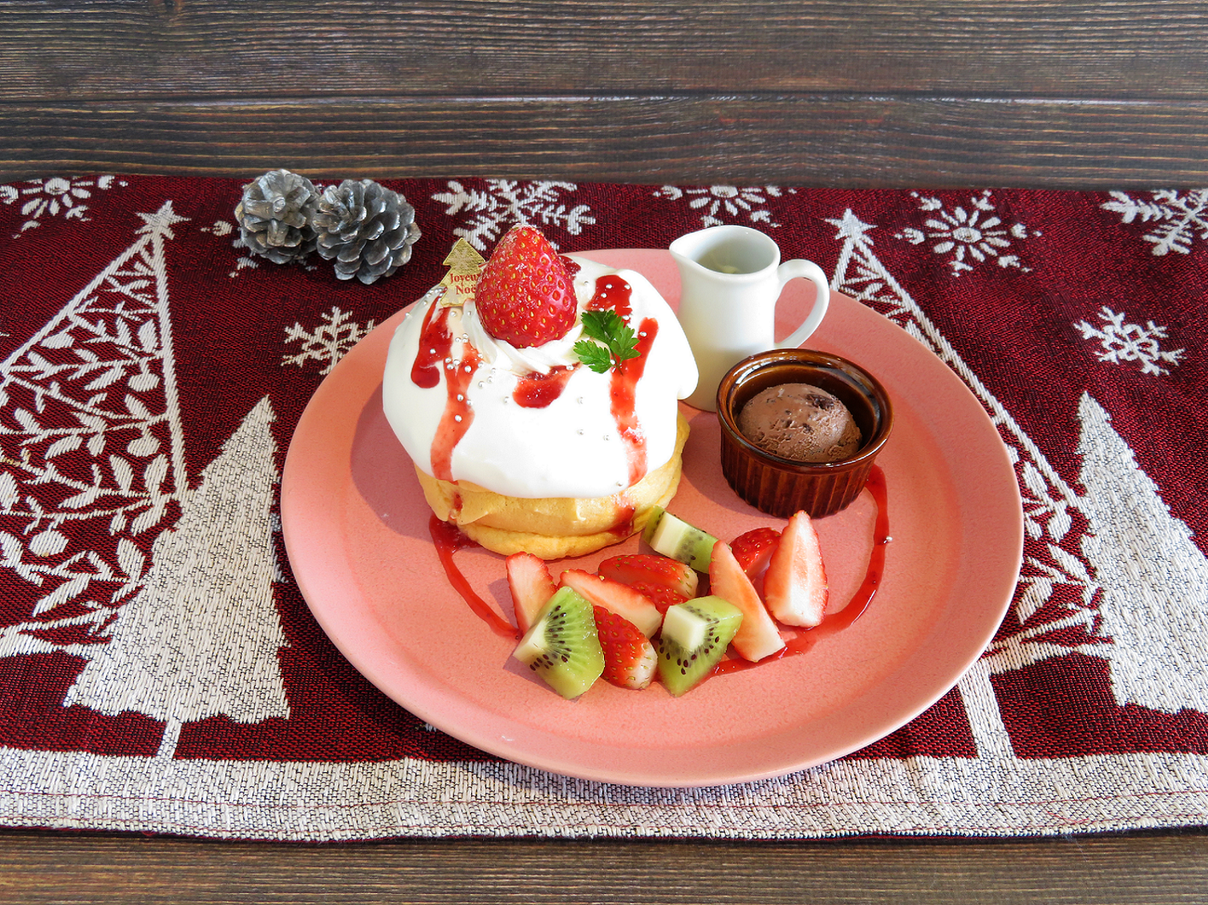 福島・喜多方のカフェ＆スイーツ「Cocco tree」にクリスマス限定のパンケーキが登場！のサブ画像1