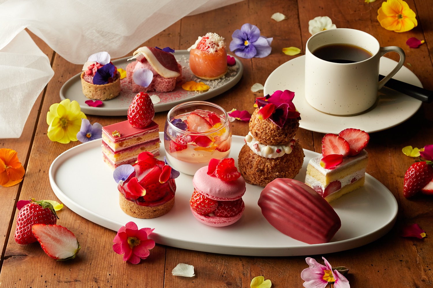 ハイアット セントリック 銀座 東京　Floral Strawberry Afternoon Teaが期間限定で登場　3月1日（火）～ 5月9日（月）のサブ画像1