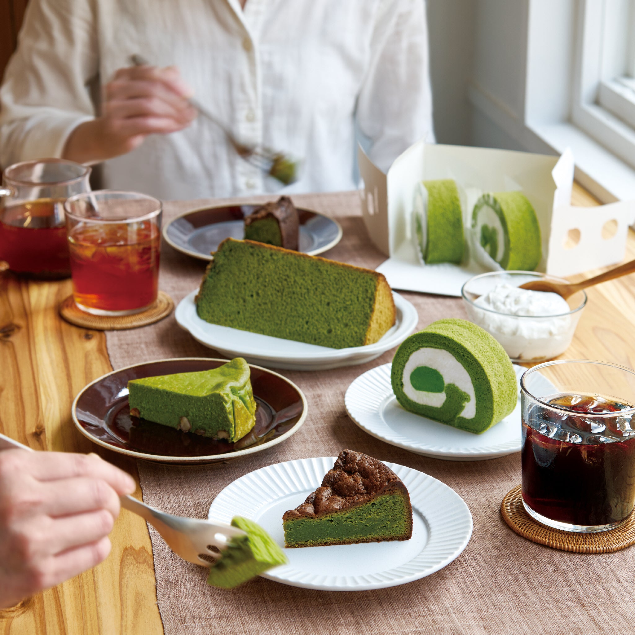 【nana's green tea】公式オンラインストアがグランドオープン！のサブ画像1_kanas green teaの各種ケーキをご自宅にお届け