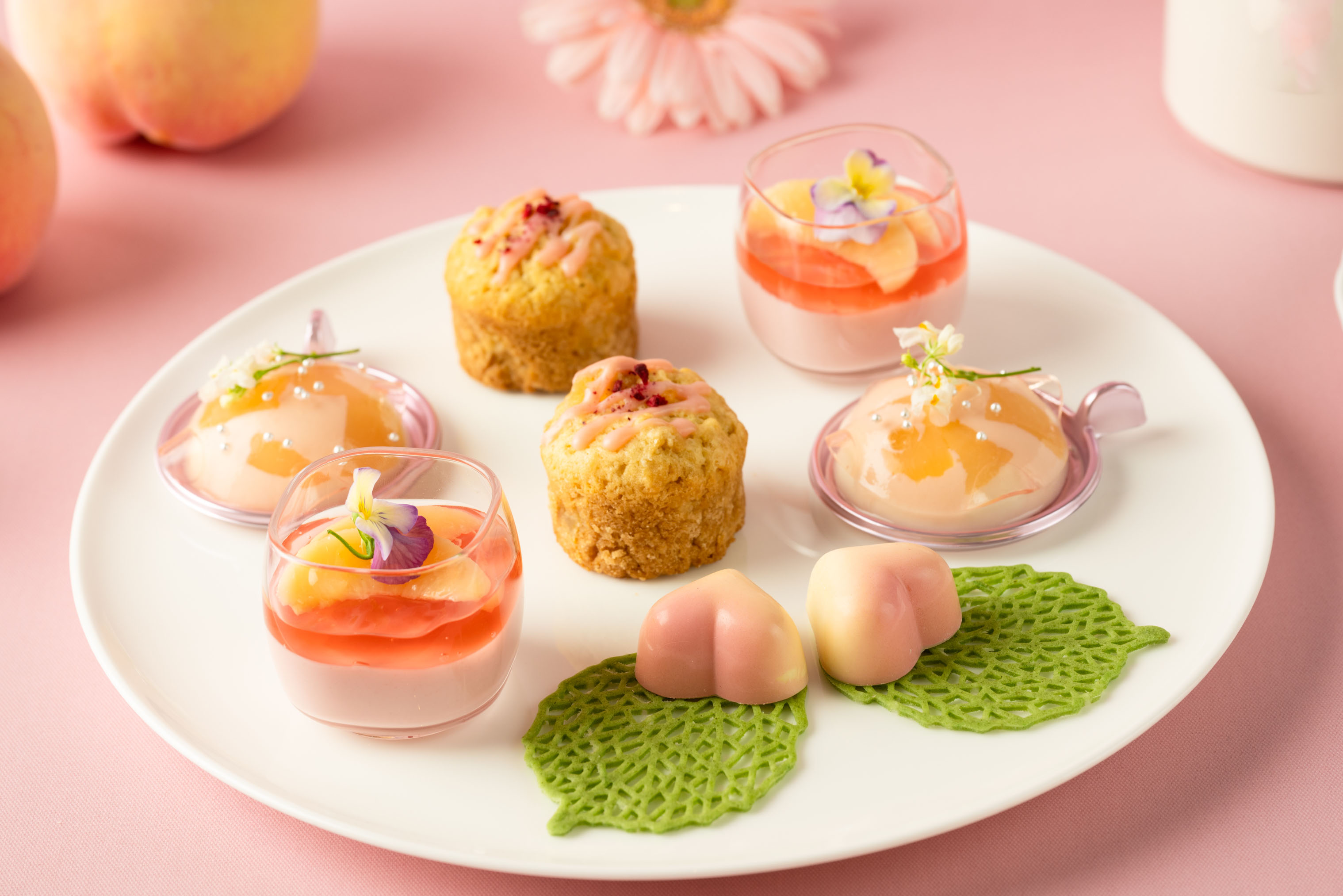 東京マリオットホテル　“カワイイピンク”であふれるスイーツ・セイボリーで桃を味わい尽くす「Peach PINK Afternoon Tea(ピーチ ピンク アフタヌーンティー)」を発売のサブ画像3_スイーツ　イメージ②
