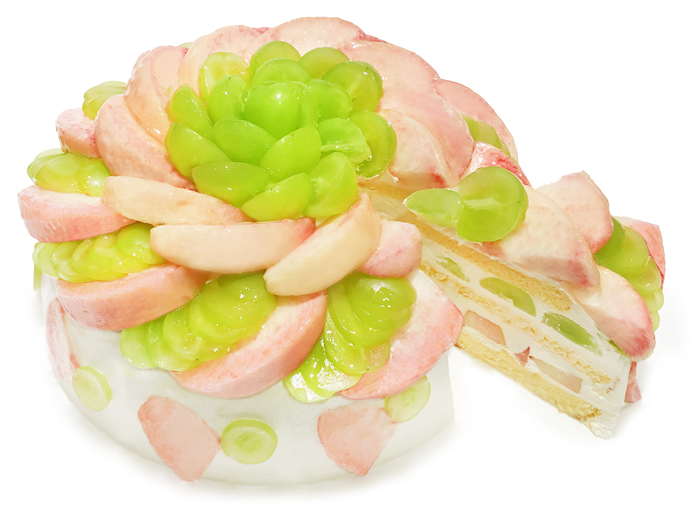カフェコムサは毎月22日がショートケーキの日！8月は「桃とシャインマスカットのショートケーキ」が登場のサブ画像1_桃とシャインマスカットのショートケーキ