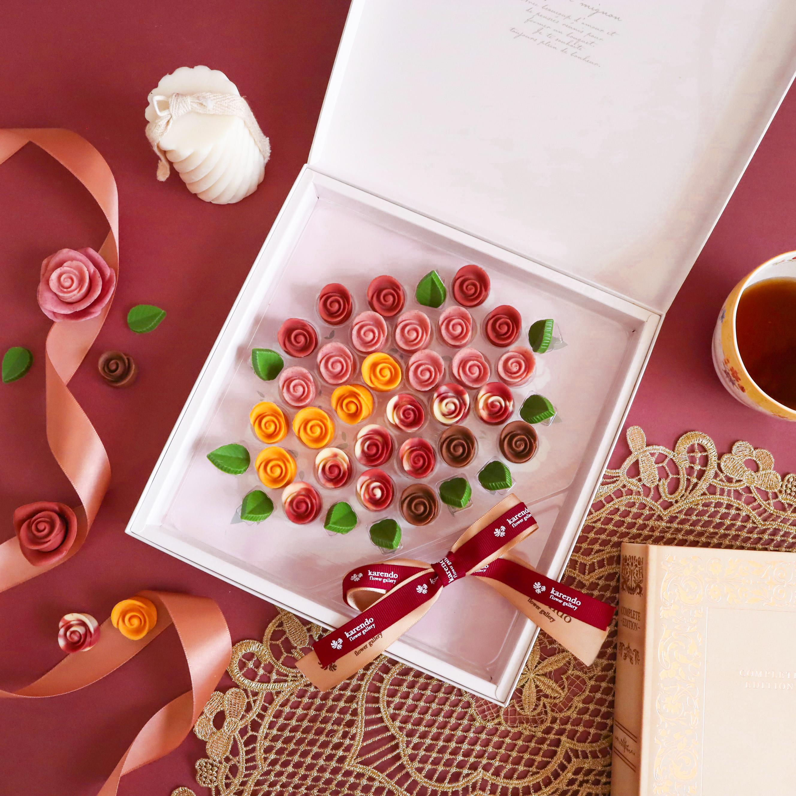お花屋さんが作る、秋を彩る”コスモス”カラーをイメージした季節限定の新作チョコレートを2023年9月11日(月)より発売開始いたします。のサブ画像2_チョコレート「ブーケ ミニヨン・コスモス」