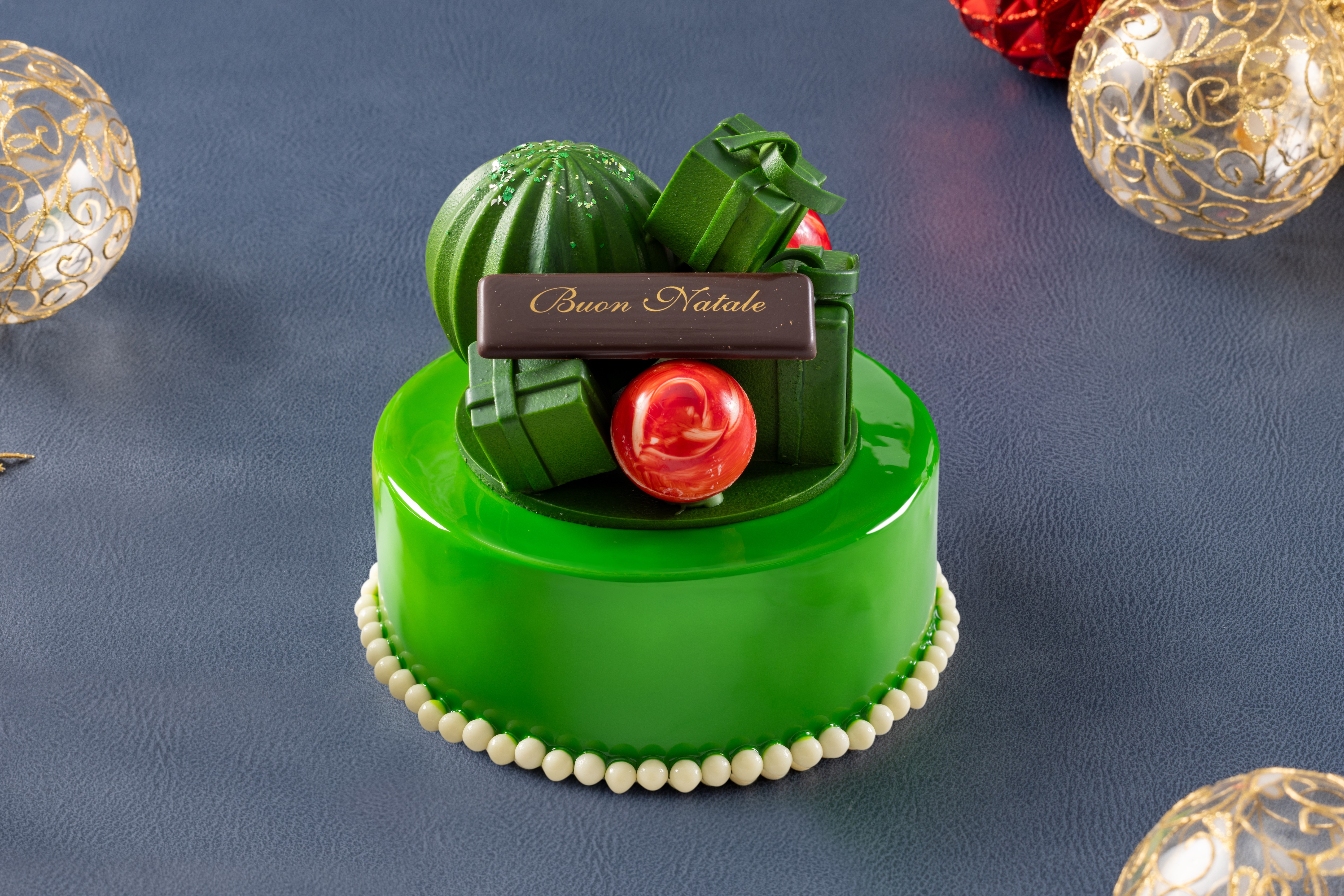 ホリデーテーマ“Grand Love（大きな愛）“を表現したハート型のチョコレートケーキ、 赤と緑のクリスマスカラーケーキなど8種類のクリスマスケーキが登場！のサブ画像5
