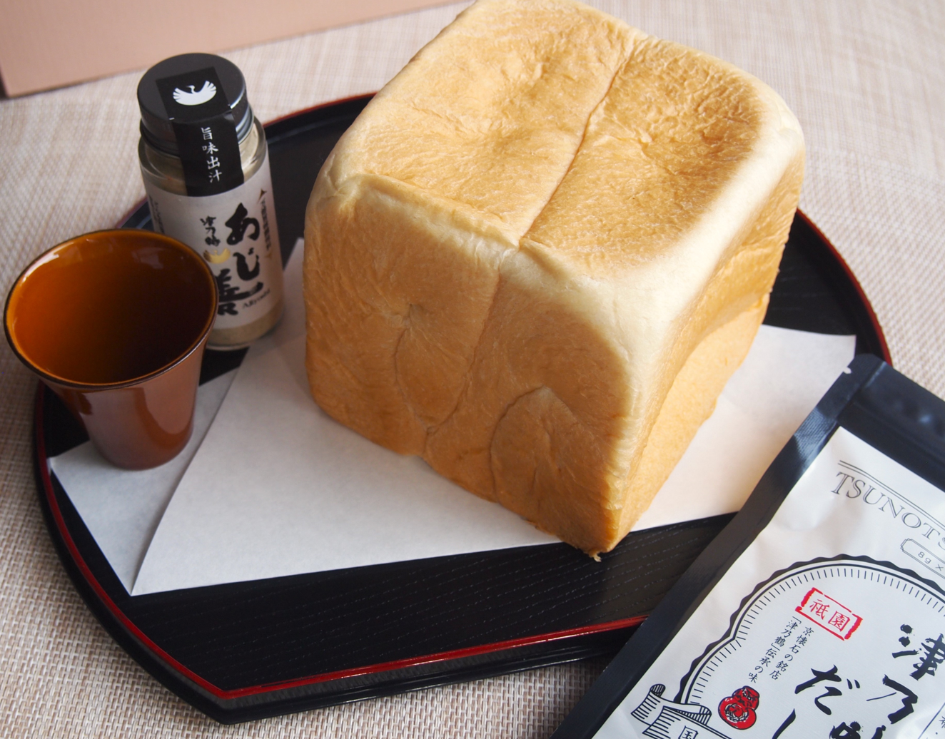 食パンと国産厳選天然素材の“だし”がコラボした和食パン「STEAM DASHI BREAD」販売開始！のサブ画像1