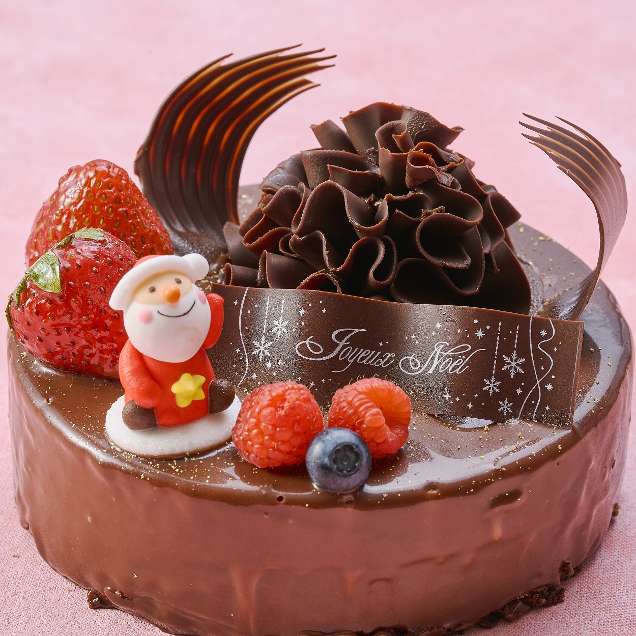 【ホテル金沢】今年は苺が主役のティラミスが登場！ホテルメイドの上質なクリスマスケーキに、オリジナルレシピで焼き上げるローストチキンの予約受付を開始のサブ画像3