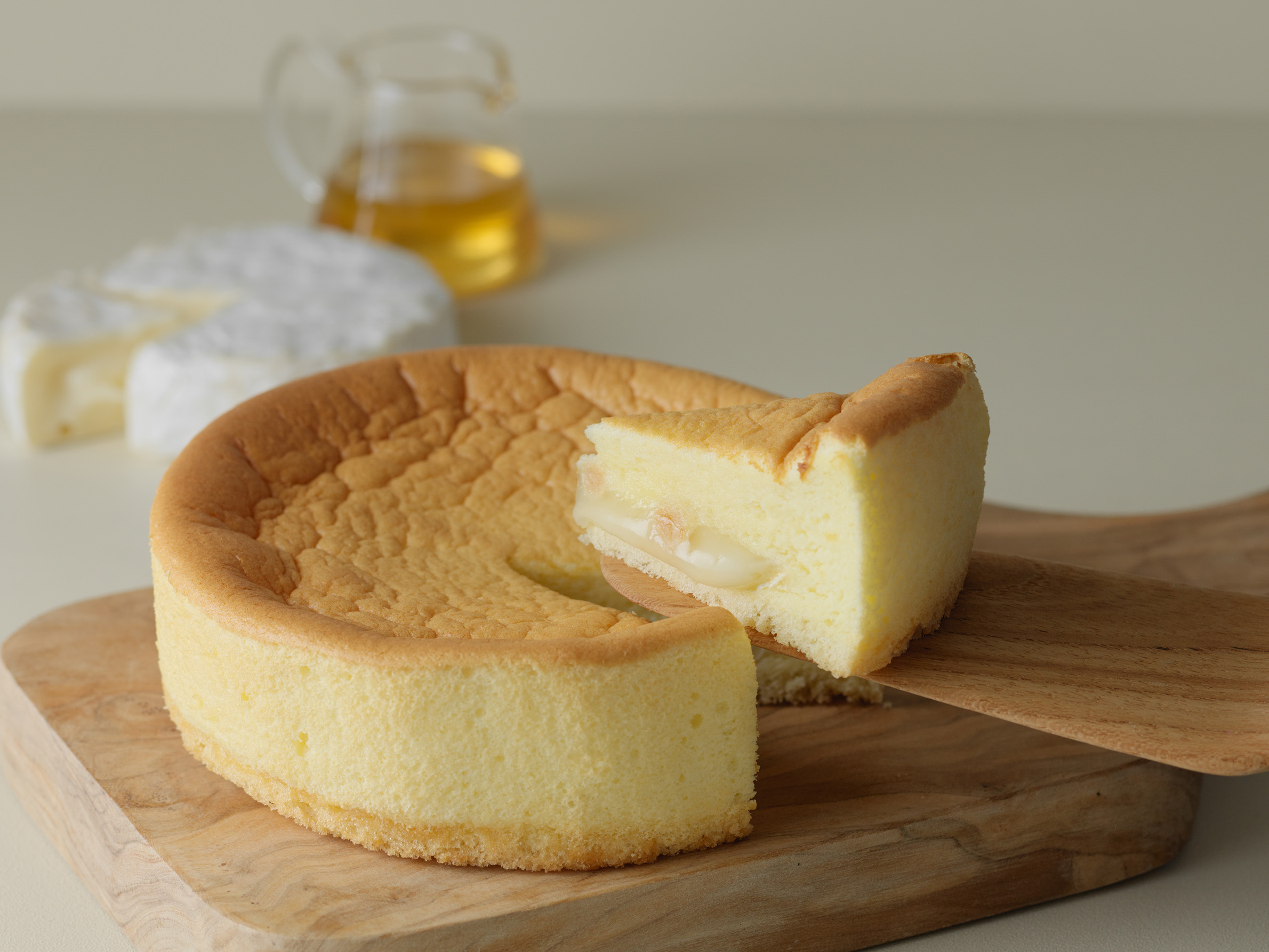 チーズクリーム専門店「Fuwa-Toris」からカマンベールチーズを包んだふわとろチーズケーキが新登場！のサブ画像2