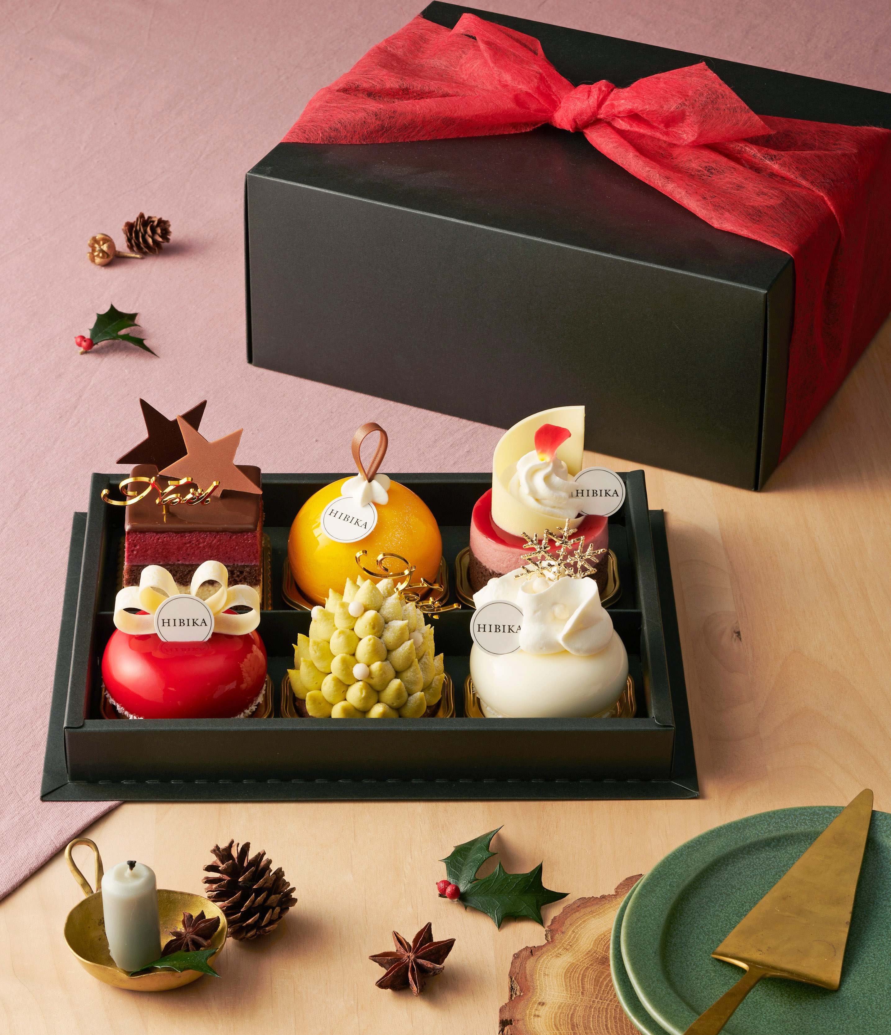 四季菓子の店 HIBIKA（ひびか）冬の夜を彩るクリスマスケーキの予約受付を10月7日（土）より開始いたします。のサブ画像4