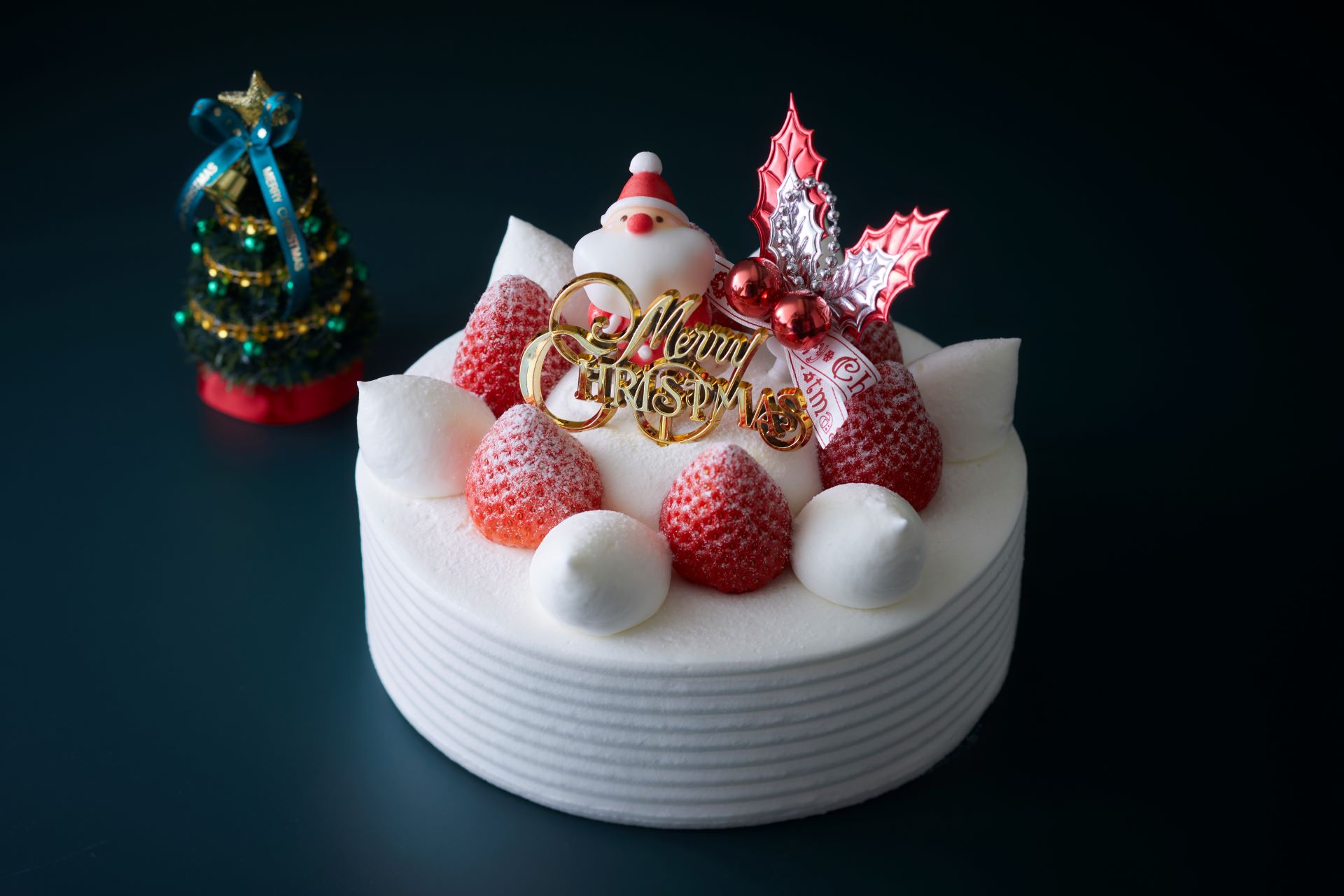 【ホテルニューオータニ博多】10月1日（日） 予約開始！ラグジュアリーなケーキでロマンティックな夜を祝う「Christmas Sweets & Chicken 2023」のサブ画像4