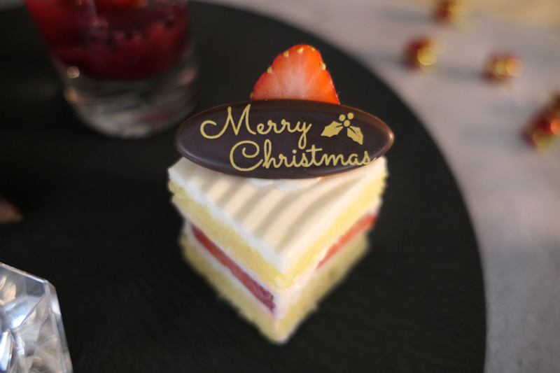 【初登場】一足早いクリスマス。熱海パールスターホテルでクリスマスアフタヌーンティーがスタートします。のサブ画像8_季節のショートケーキ