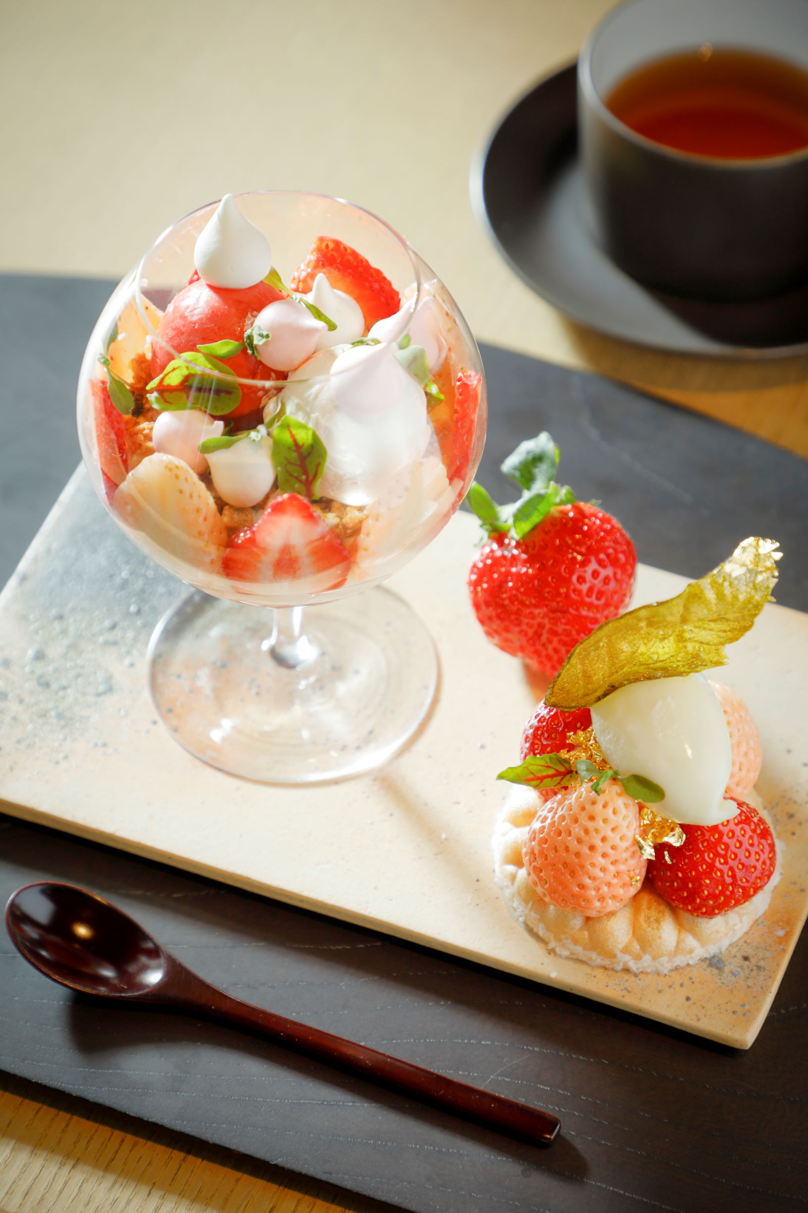 【アマン京都】2種の苺と京都のエッセンスが奏でるアートのような春の苺パフェ「The Art of Strawberry」のサブ画像2
